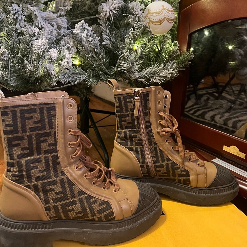Fendi Boots